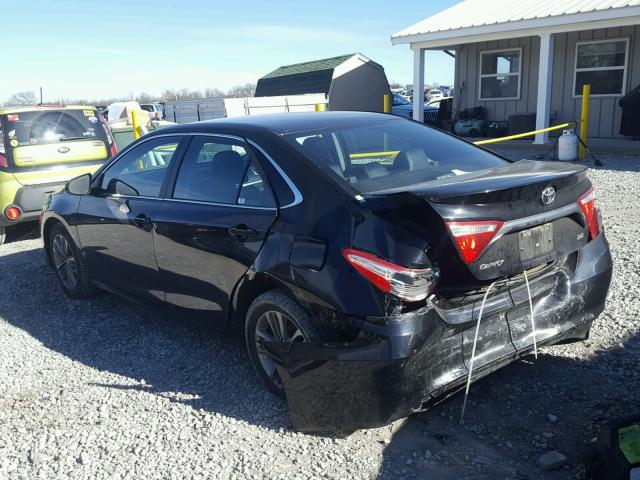 4T1BF1FK8HU322441 - 2017 TOYOTA CAMRY LE 黑色 照片 3