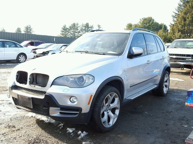 5UXFE83509L308345 - 2009 BMW X5 XDRIVE4 SILVER photo 2