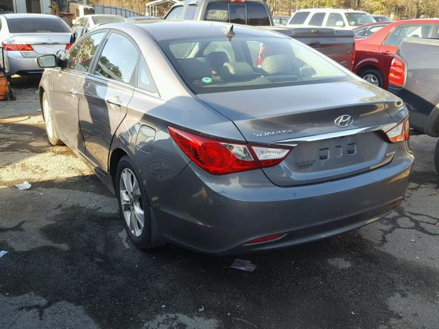 5NPEC4AC4BH151541 - 2011 HYUNDAI SONATA SE GRAY photo 3