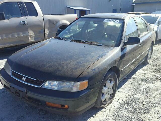 1HGCE6663SA026684 - 1995 HONDA ACCORD EX BLUE photo 2