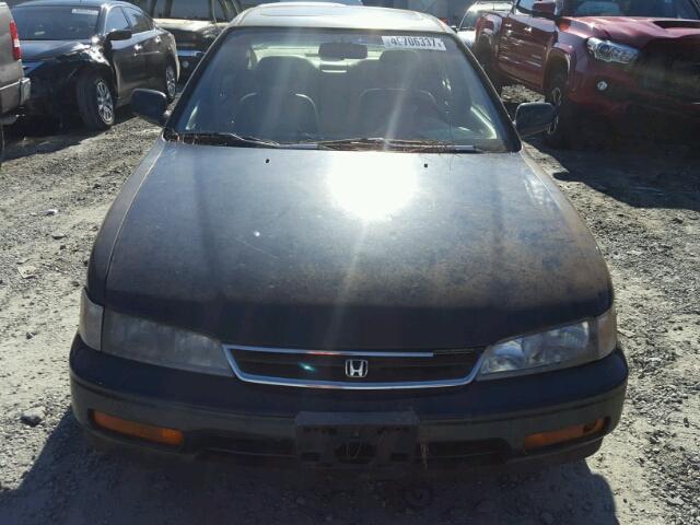 1HGCE6663SA026684 - 1995 HONDA ACCORD EX BLUE photo 9