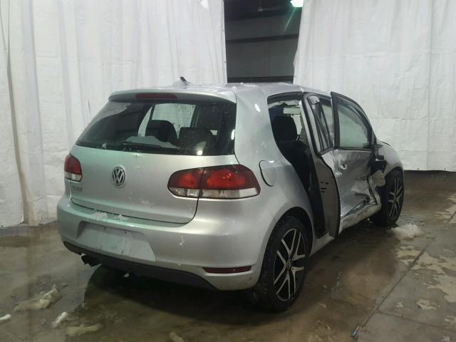 WVWDB7AJ5CW179178 - 2012 VOLKSWAGEN GOLF 银色 照片 4