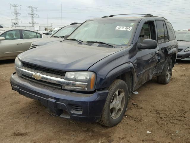 1GNDT13S482235696 - 2008 CHEVROLET TRAILBLAZE BLUE photo 2