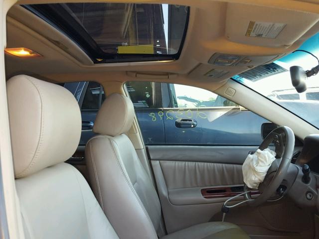 4T1BF30K45U087892 - 2005 TOYOTA CAMRY LE ოქროსფერი ფოტო 9