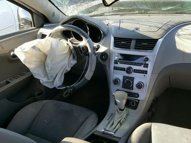 1G1ZC5EB0AF137324 - 2010 CHEVROLET MALIBU 1LT 银色 照片 9