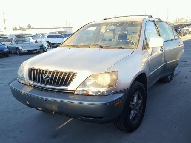 JT6HF10U9Y0101714 - 2000 LEXUS RX 300 SILVER photo 2