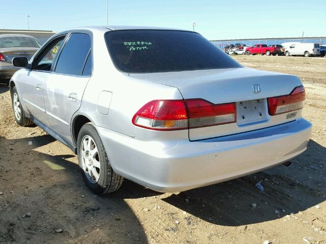 1HGCG66892A096573 - 2002 HONDA ACCORD EX SILVER photo 3