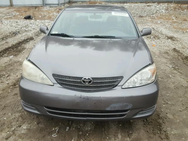 4T1BE32K54U925751 - 2004 TOYOTA CAMRY LE GRAY photo 9