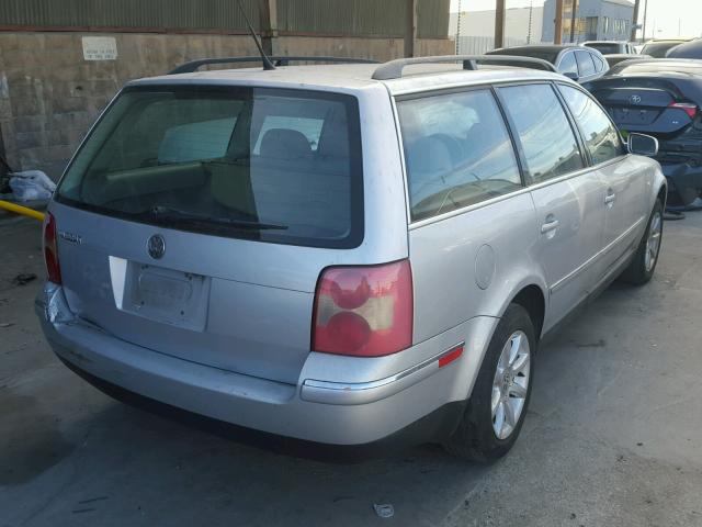 WVWVD63B14E168460 - 2004 VOLKSWAGEN PASSAT GLS SILVER photo 4