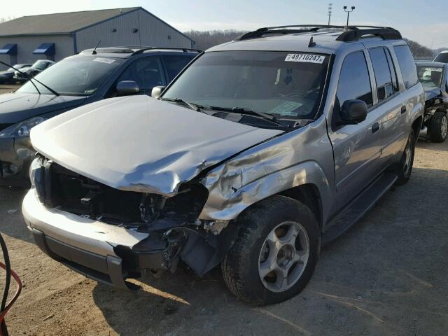 1GNET16S266114882 - 2006 CHEVROLET TRAILBLAZE SILVER photo 2