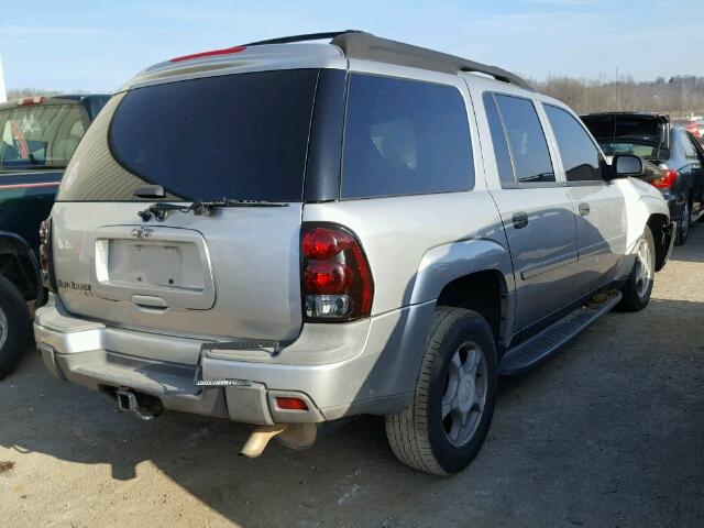 1GNET16S266114882 - 2006 CHEVROLET TRAILBLAZE SILVER photo 4