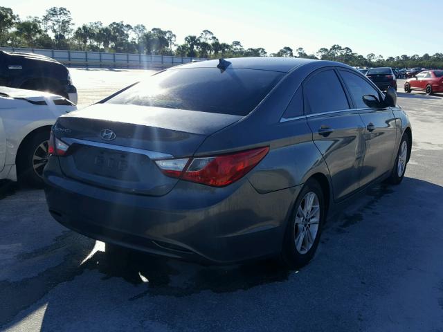 5NPEB4AC8DH777082 - 2013 HYUNDAI SONATA GLS GRAY photo 4