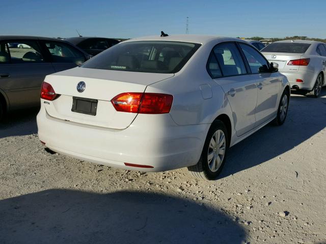 3VWD17AJ3EM237937 - 2014 VOLKSWAGEN JETTA SE WHITE photo 4