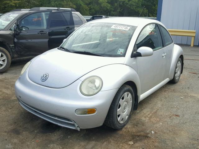 3VWBS21C01M422952 - 2001 VOLKSWAGEN NEW BEETLE 银色 照片 2
