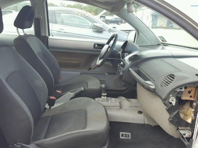 3VWBS21C01M422952 - 2001 VOLKSWAGEN NEW BEETLE 银色 照片 5