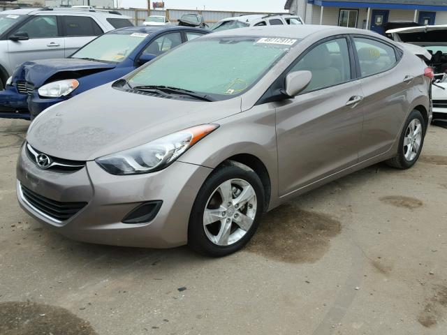 5NPDH4AE9BH055239 - 2011 HYUNDAI ELANTRA GL GOLD photo 2