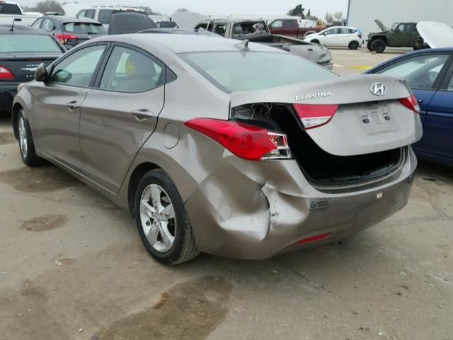 5NPDH4AE9BH055239 - 2011 HYUNDAI ELANTRA GL GOLD photo 3