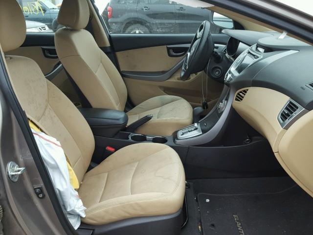 5NPDH4AE9BH055239 - 2011 HYUNDAI ELANTRA GL GOLD photo 5