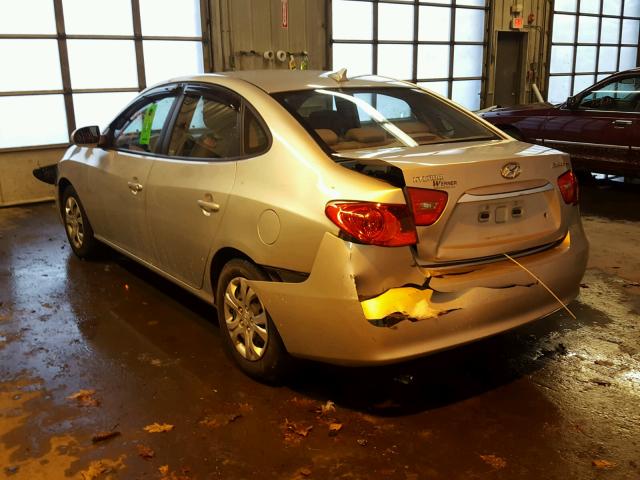 KMHDU4AD1AU968564 - 2010 HYUNDAI ELANTRA BL SILVER photo 3