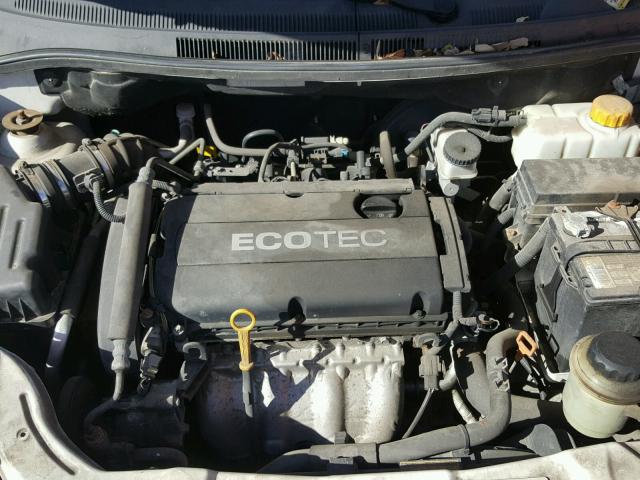 KL1TD66E89B603908 - 2009 CHEVROLET AVEO LS WHITE photo 7