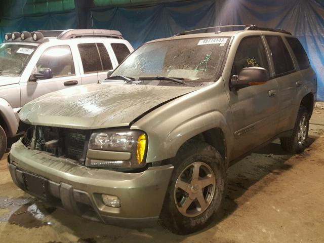 1GNDT13S542339902 - 2004 CHEVROLET TRAILBLAZE GREEN photo 2