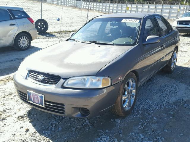 3N1CB51D4YL336967 - 2000 NISSAN SENTRA BAS GRAY photo 2