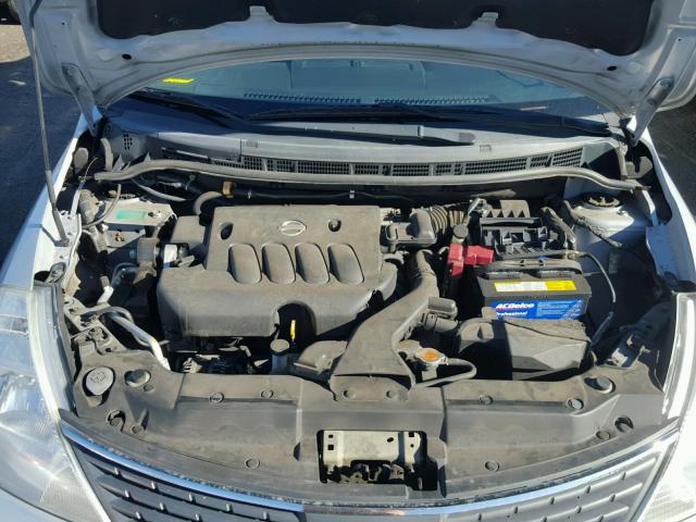 3N1BC11EX8L377727 - 2008 NISSAN VERSA S SILVER photo 7