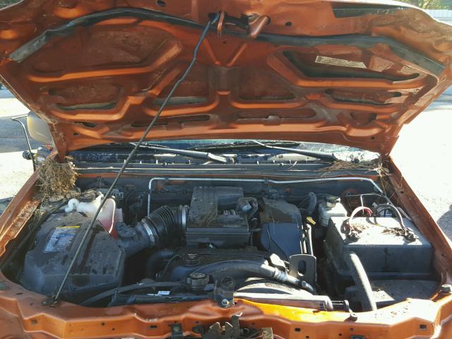 1GCDS136548153076 - 2004 CHEVROLET COLORADO ORANGE photo 7