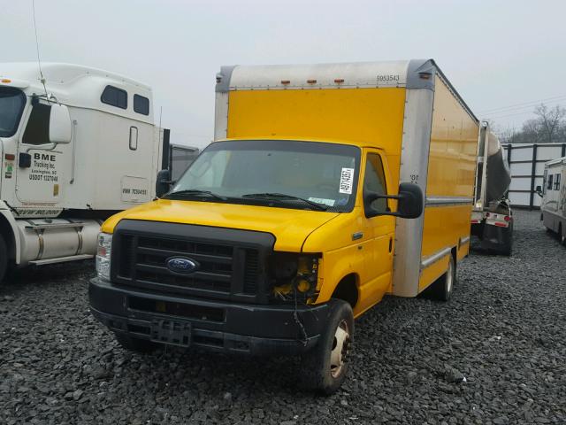 1FDWE3FLXBDA63757 - 2011 FORD ECONOLINE YELLOW photo 2