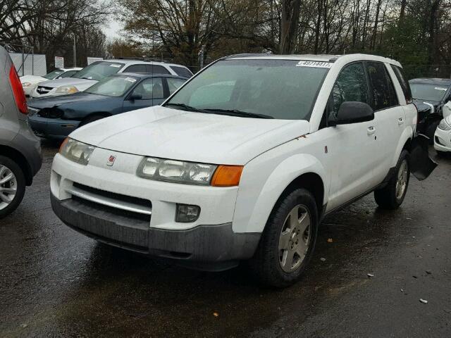 5GZCZ53434S867092 - 2004 SATURN VUE WHITE photo 2