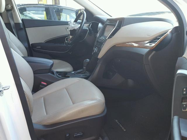 5XYZU3LB2DG100658 - 2013 HYUNDAI SANTA FE S WHITE photo 5