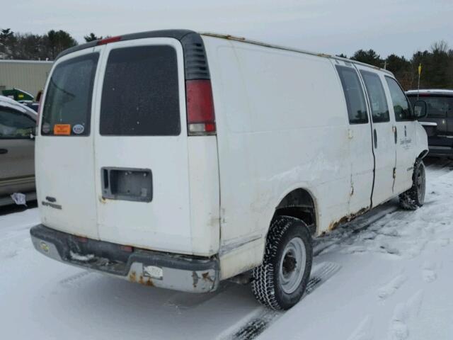 1GCHG39R411162226 - 2001 CHEVROLET EXPRESS G3 WHITE photo 4