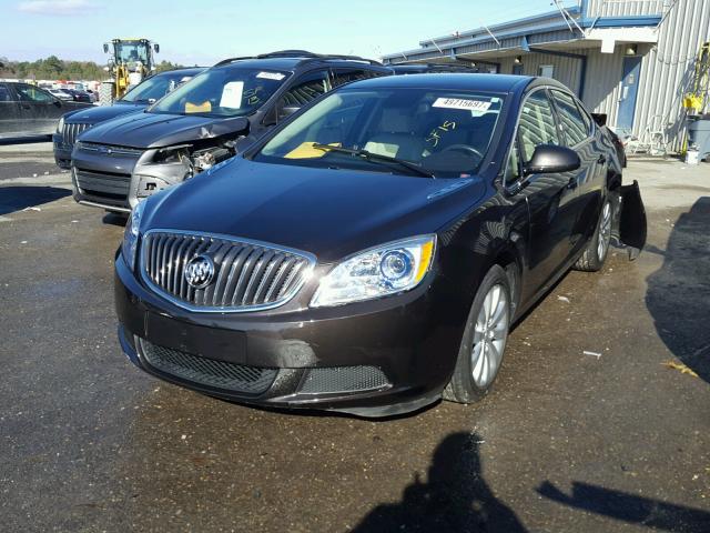 1G4PP5SK6F4137205 - 2015 BUICK VERANO BROWN photo 2