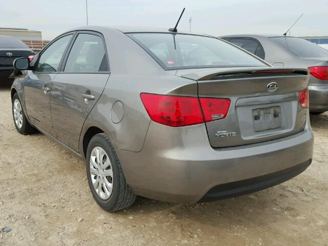 KNAFU4A29B5364281 - 2011 KIA FORTE EX GRAY photo 3