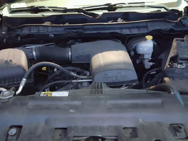 1C6RR7GG9GS377943 - 2016 RAM RAM TRUCK 黑色 照片 7