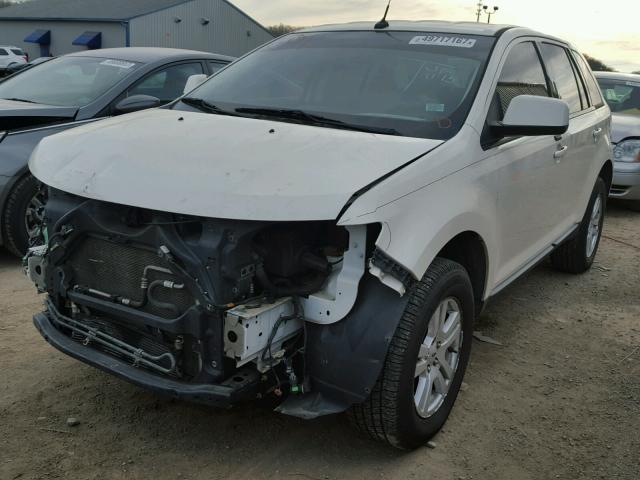 2FMDK48C48BA12238 - 2008 FORD EDGE SEL WHITE photo 2