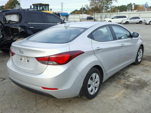 5NPDH4AE1GH795231 - 2016 HYUNDAI ELANTRA SE SILVER photo 4