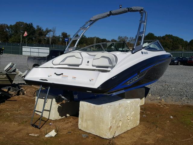 YAMC0209F717 - 2017 YAMAHA MARINE LOT TWO TONE photo 4