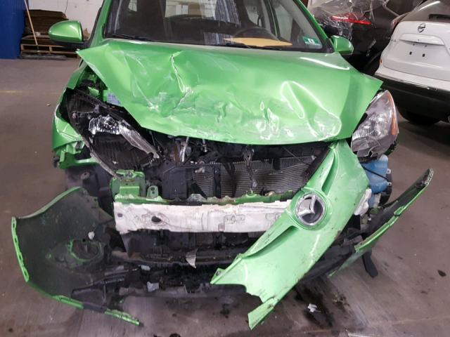 JM1DE1HZXB0111914 - 2011 MAZDA MAZDA2 GREEN photo 9