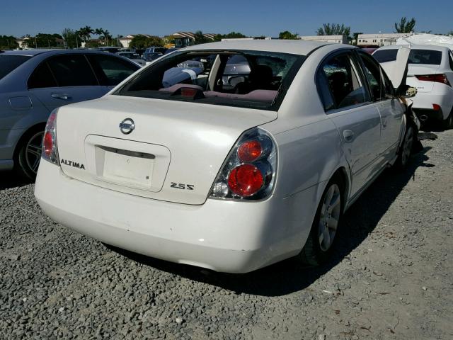 1N4AL11DX5C149241 - 2005 NISSAN ALTIMA S WHITE photo 4