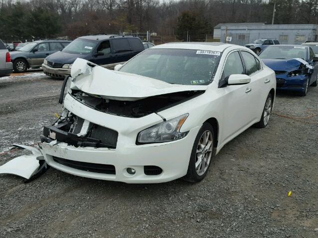 1N4AA5APXDC800566 - 2013 NISSAN MAXIMA S WHITE photo 2