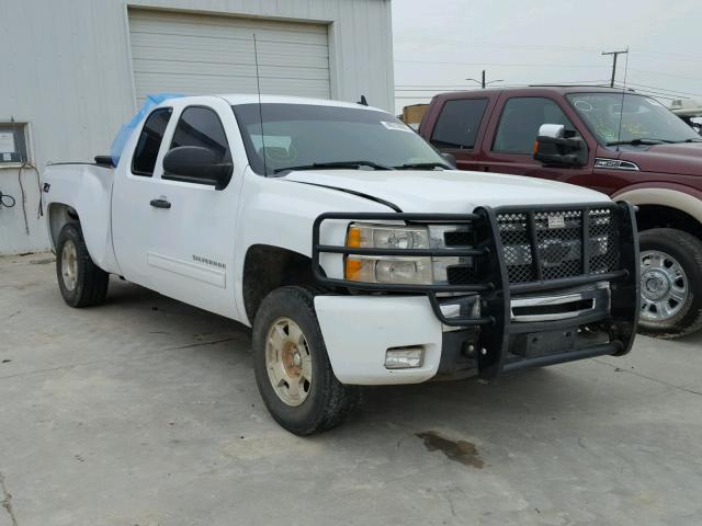 1GCRKSE3XBZ413607 - 2011 CHEVROLET SILVERADO WHITE photo 1