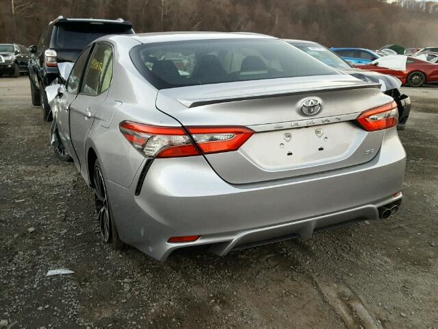 JTNB11HK8J3019182 - 2018 TOYOTA CAMRY L SILVER photo 3