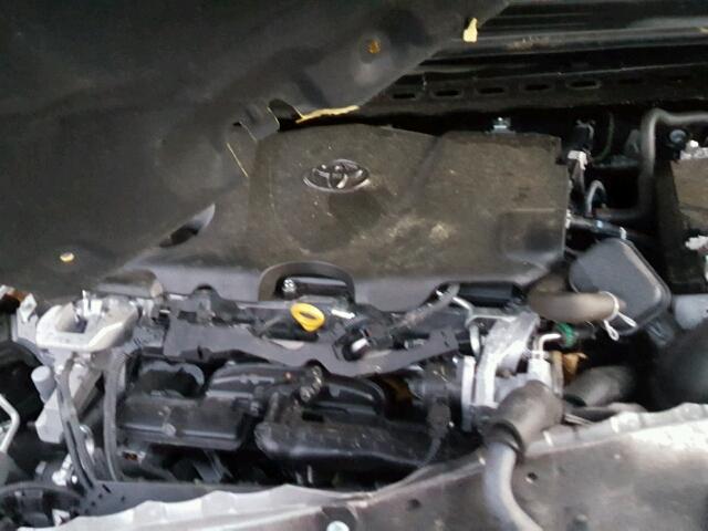 JTNB11HK8J3019182 - 2018 TOYOTA CAMRY L 银色 照片 7