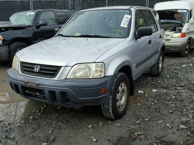 JHLRD2844YC012261 - 2000 HONDA CR-V LX SILVER photo 2