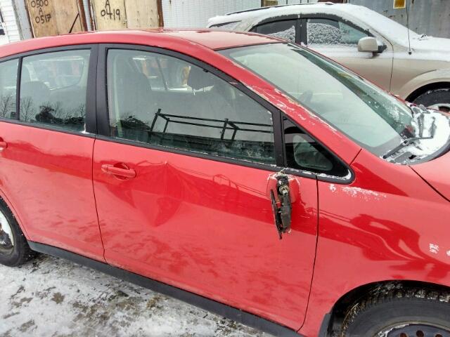 3N1BC13E09L381459 - 2009 NISSAN VERSA S RED photo 10