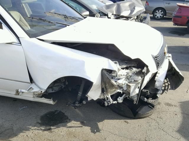 JTHBN36F755028846 - 2005 LEXUS LS 430 WHITE photo 9