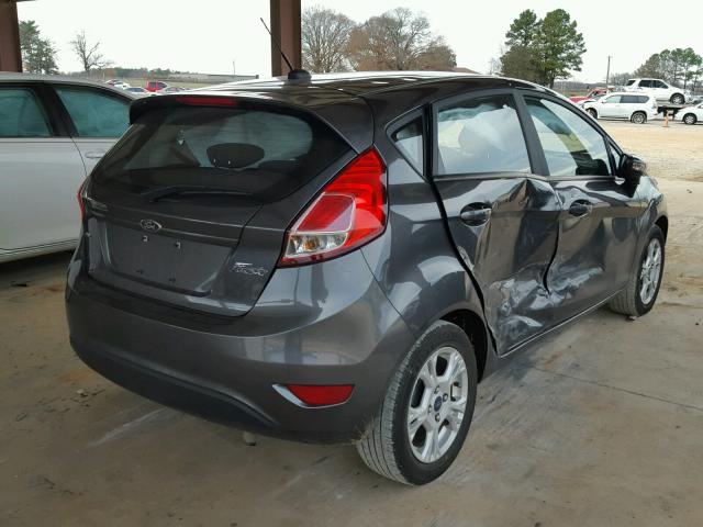 3FADP4EJ5GM182538 - 2016 FORD FIESTA SE GRAY photo 4