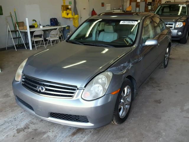 JNKCV51E35M218003 - 2005 INFINITI G35 SILVER photo 2