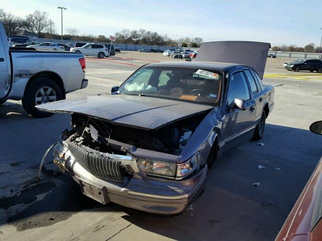 1LNLM81W1SY623064 - 1995 LINCOLN TOWN CAR E GRAY photo 2